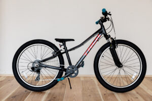 TREKキッズバイク 24インチ